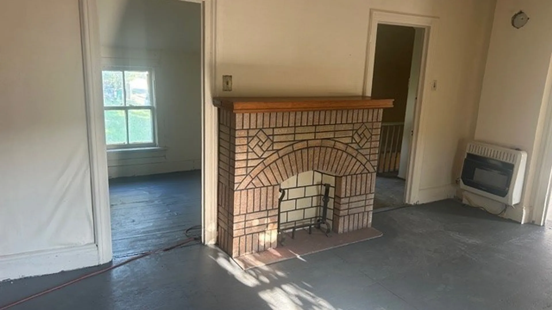 Property at 14 Box Avenue, Buffalo, NY 14211 6
