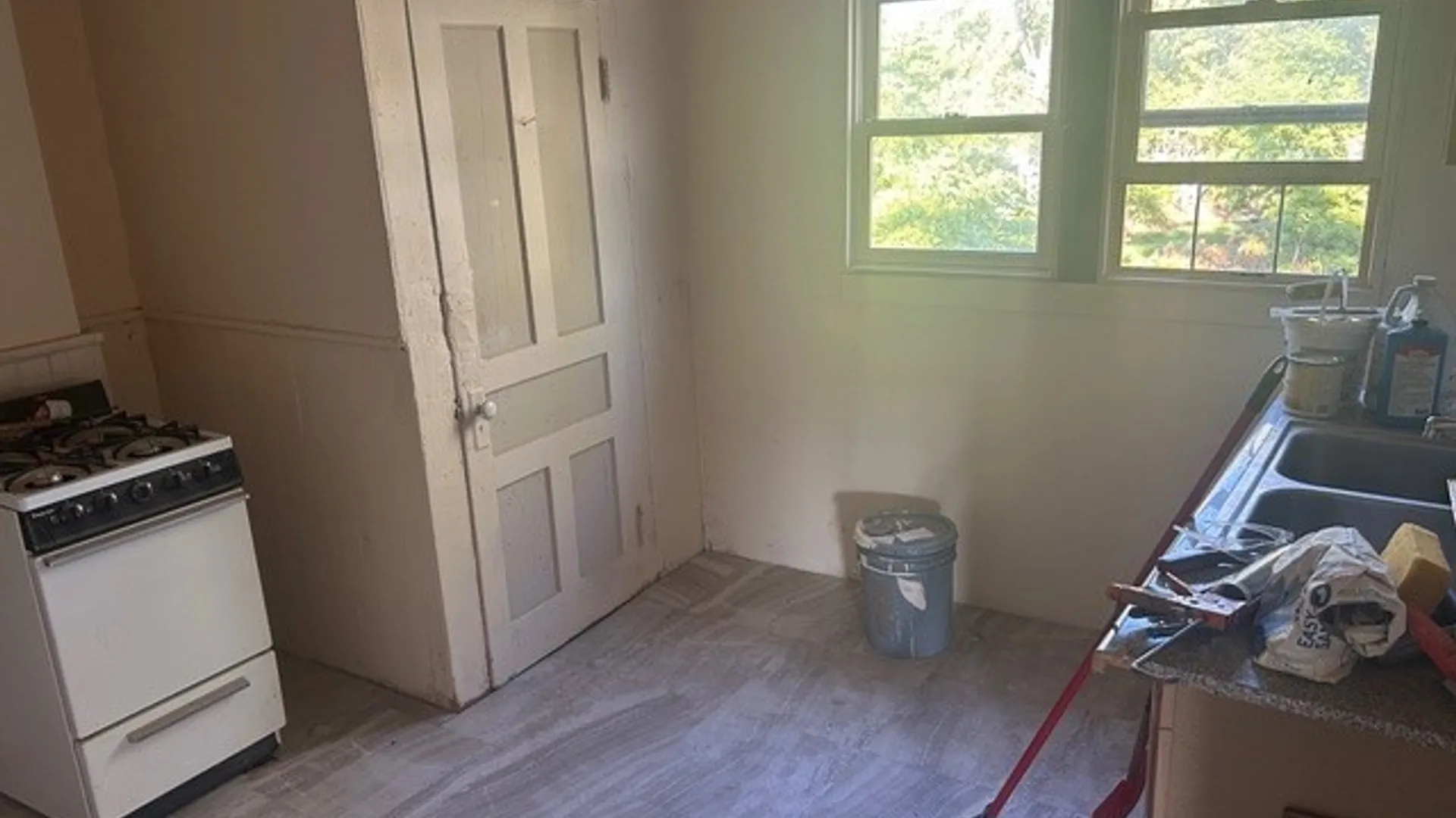 Property at 14 Box Avenue, Buffalo, NY 14211 9