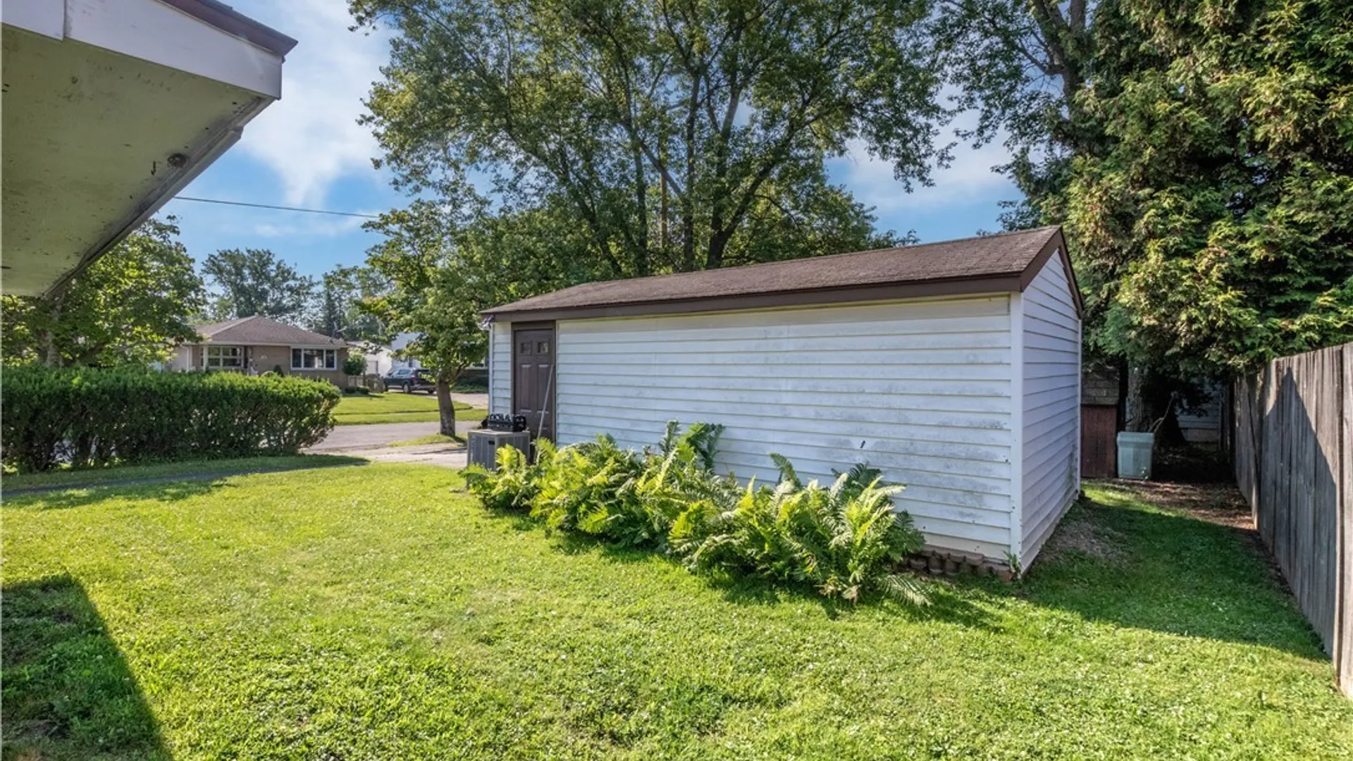 Property at 2047 Como Park Boulevard, Lancaster, NY 14086 45