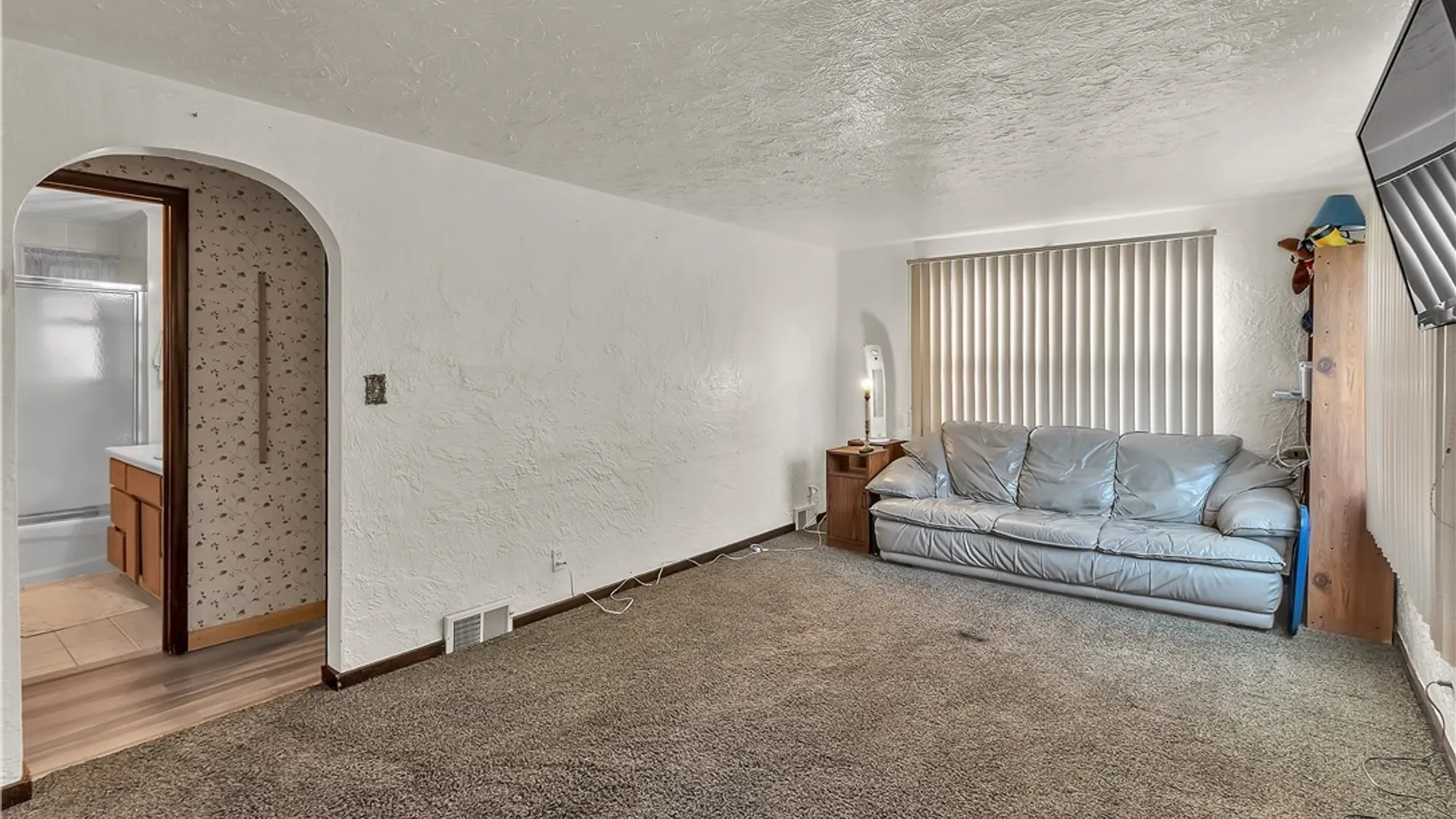 Property at 2047 Como Park Boulevard, Lancaster, NY 14086 7