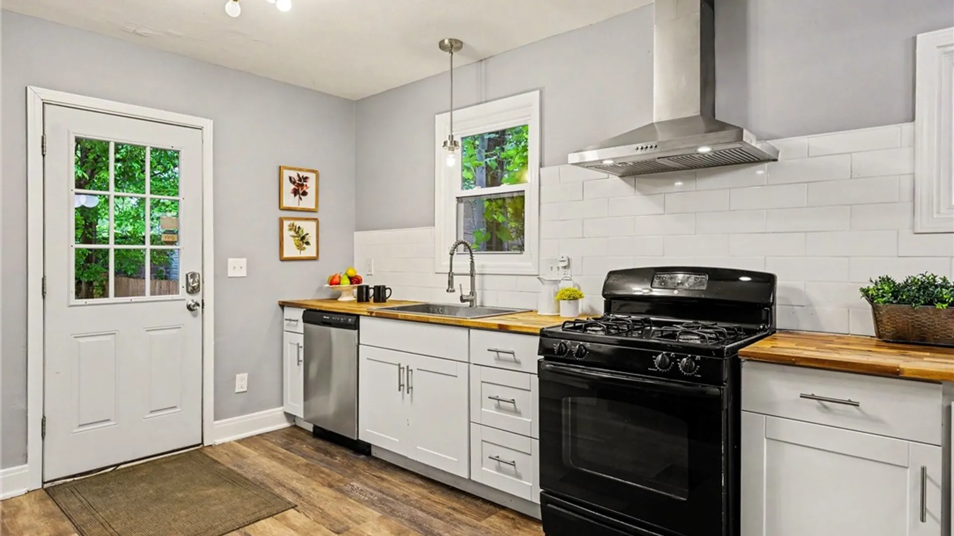 Property at 8 Custer Street, Rochester, NY 14611 10