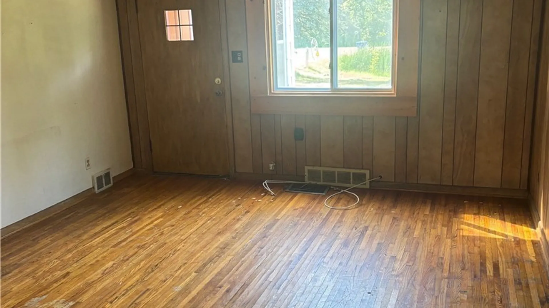 Property at 6815 Southwestern Boulevard, Hamburg, NY 14085 9