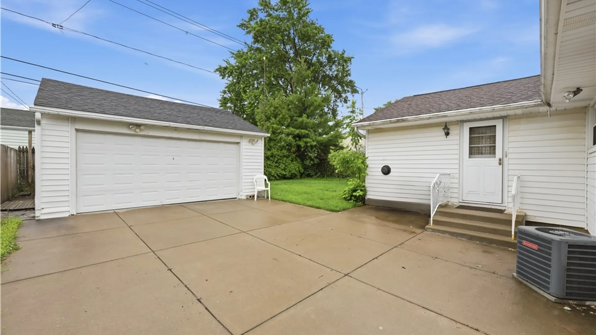 Property at 137 Cornwall Ave, Tonawanda, NY 14150 28