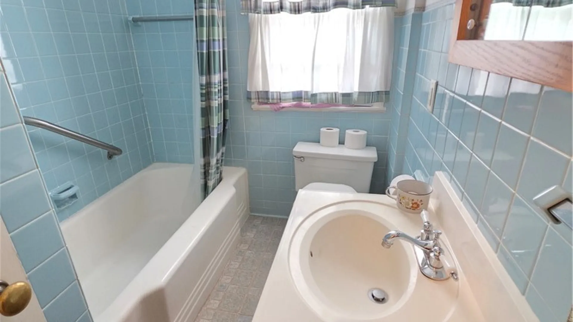 Property at 2939 Niagara Avenue, Niagara Falls, NY 14305 17
