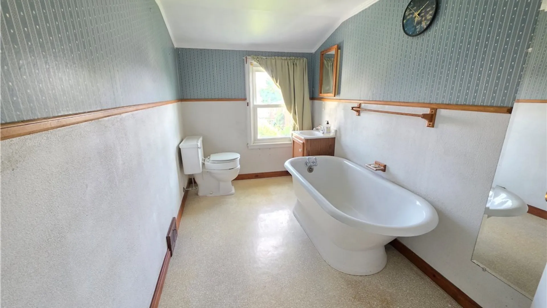Property at 2939 Niagara Avenue, Niagara Falls, NY 14305 21