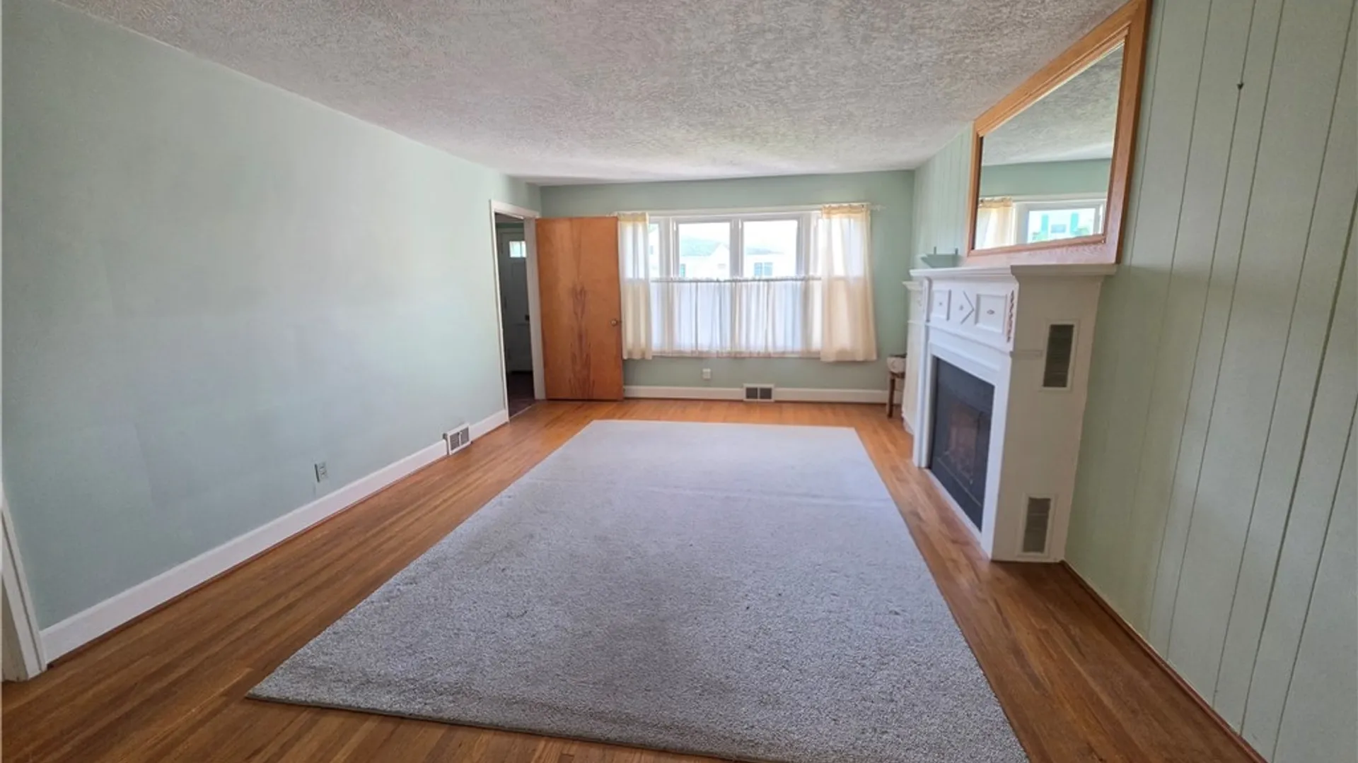 Property at 2939 Niagara Avenue, Niagara Falls, NY 14305 8