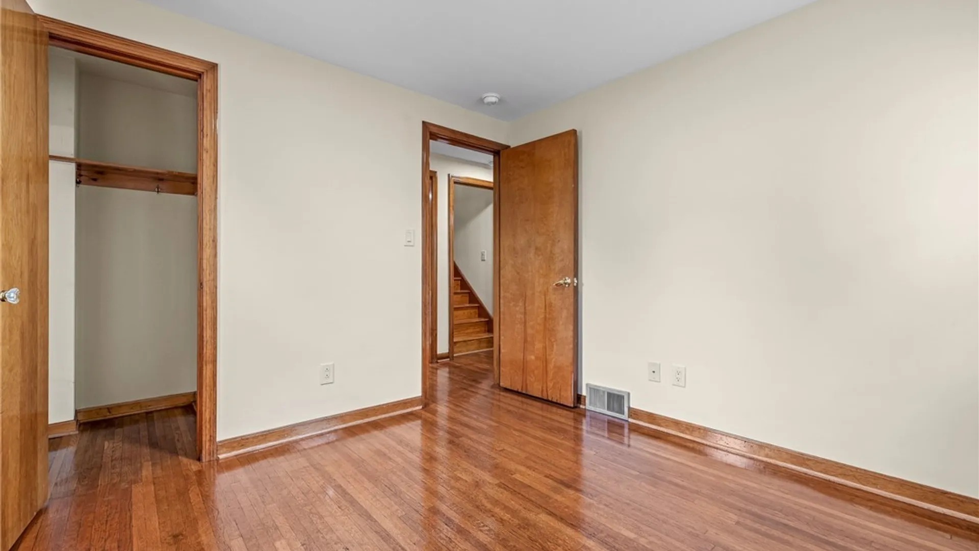Property at 107 Alpine Place, Cheektowaga, NY 14225 20