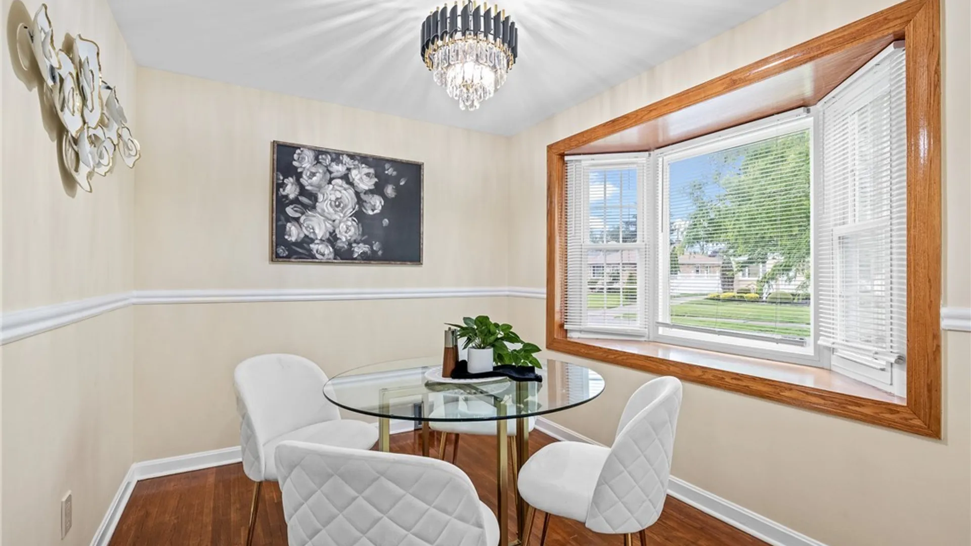 Property at 107 Alpine Place, Cheektowaga, NY 14225 8