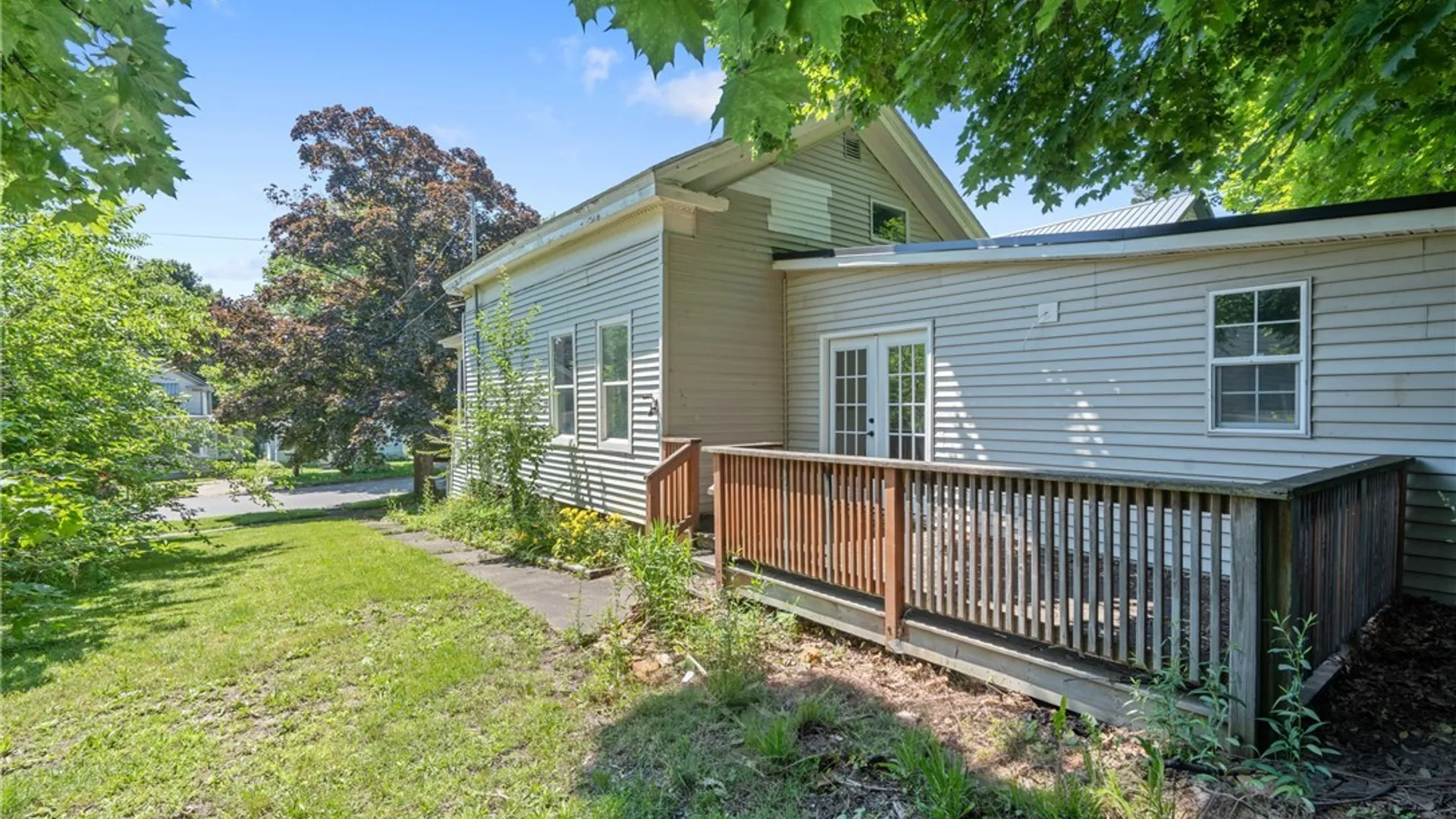 Property at 213 E 2nd Street, Oswego, NY 13126 4