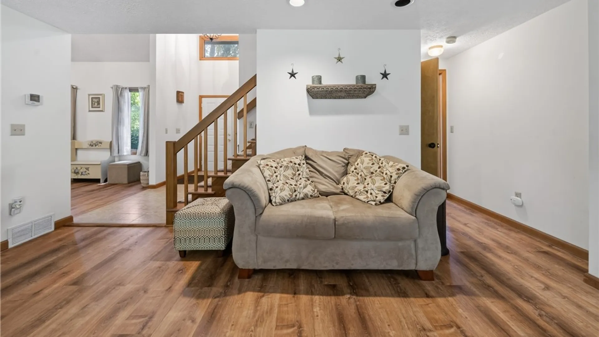 Property at 6310 Yulewood Circle, Cicero, NY 13039 16