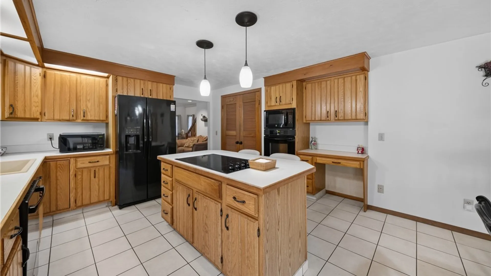 Property at 6310 Yulewood Circle, Cicero, NY 13039 22