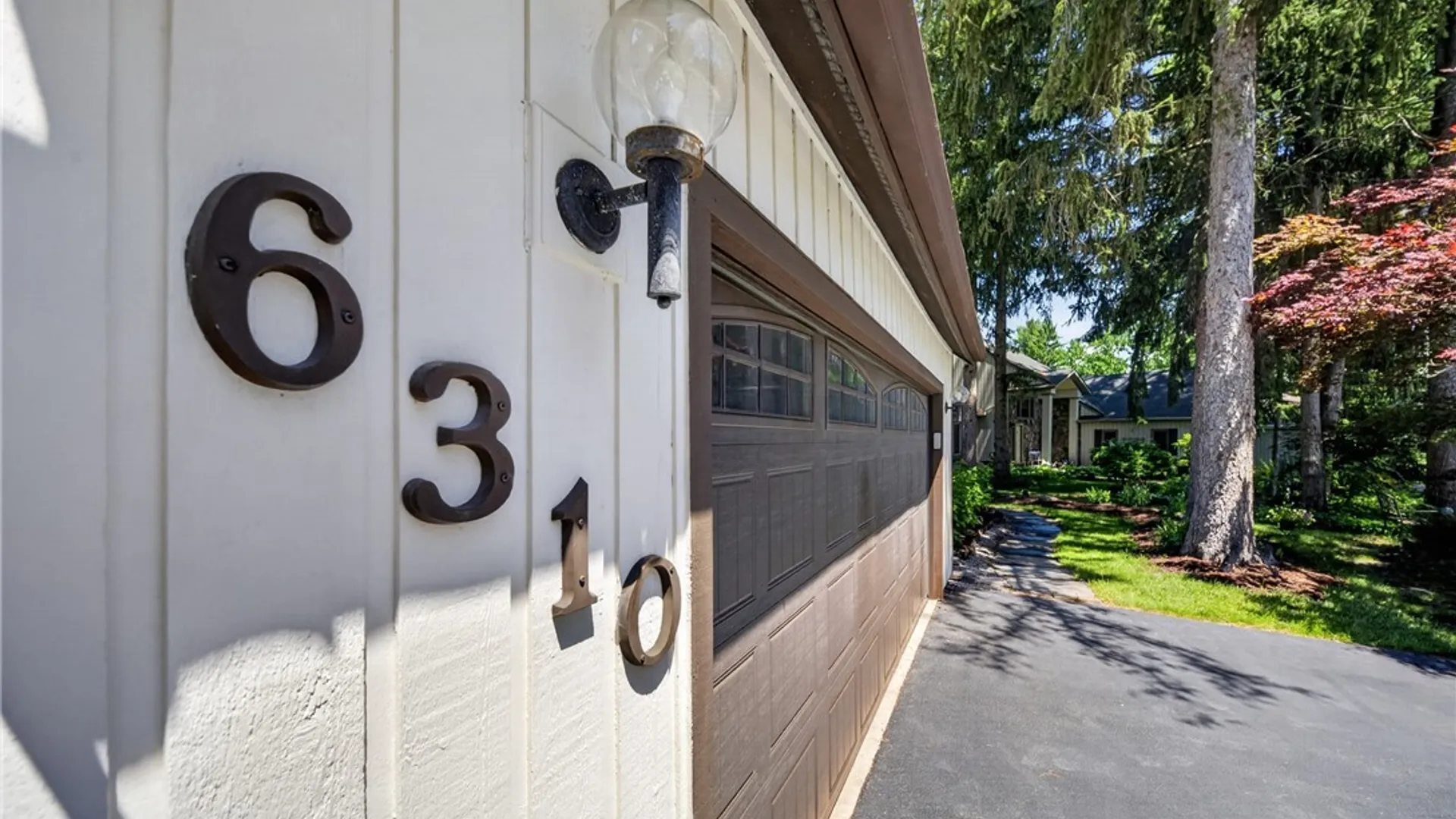 Property at 6310 Yulewood Circle, Cicero, NY 13039 4