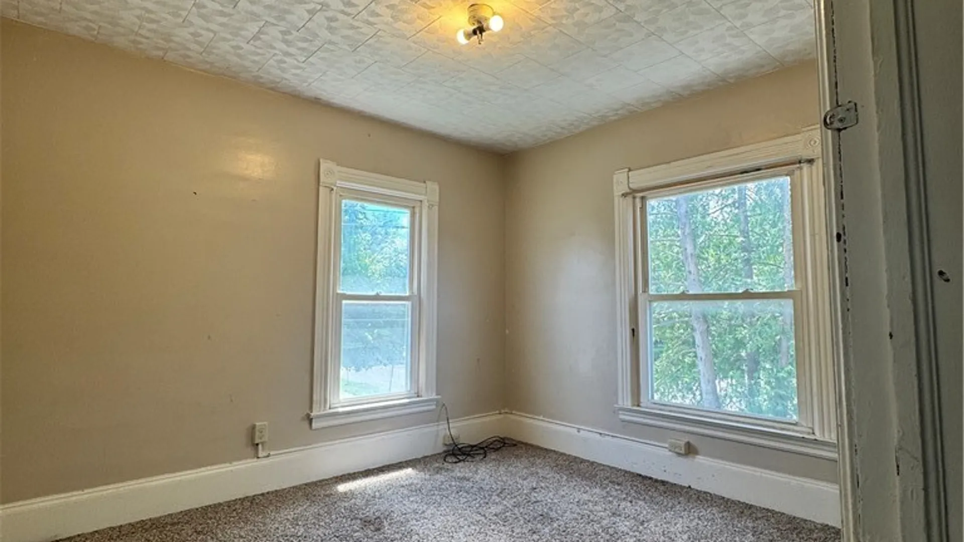 Property at 2331 Midland Avenue, Syracuse, NY 13205 12