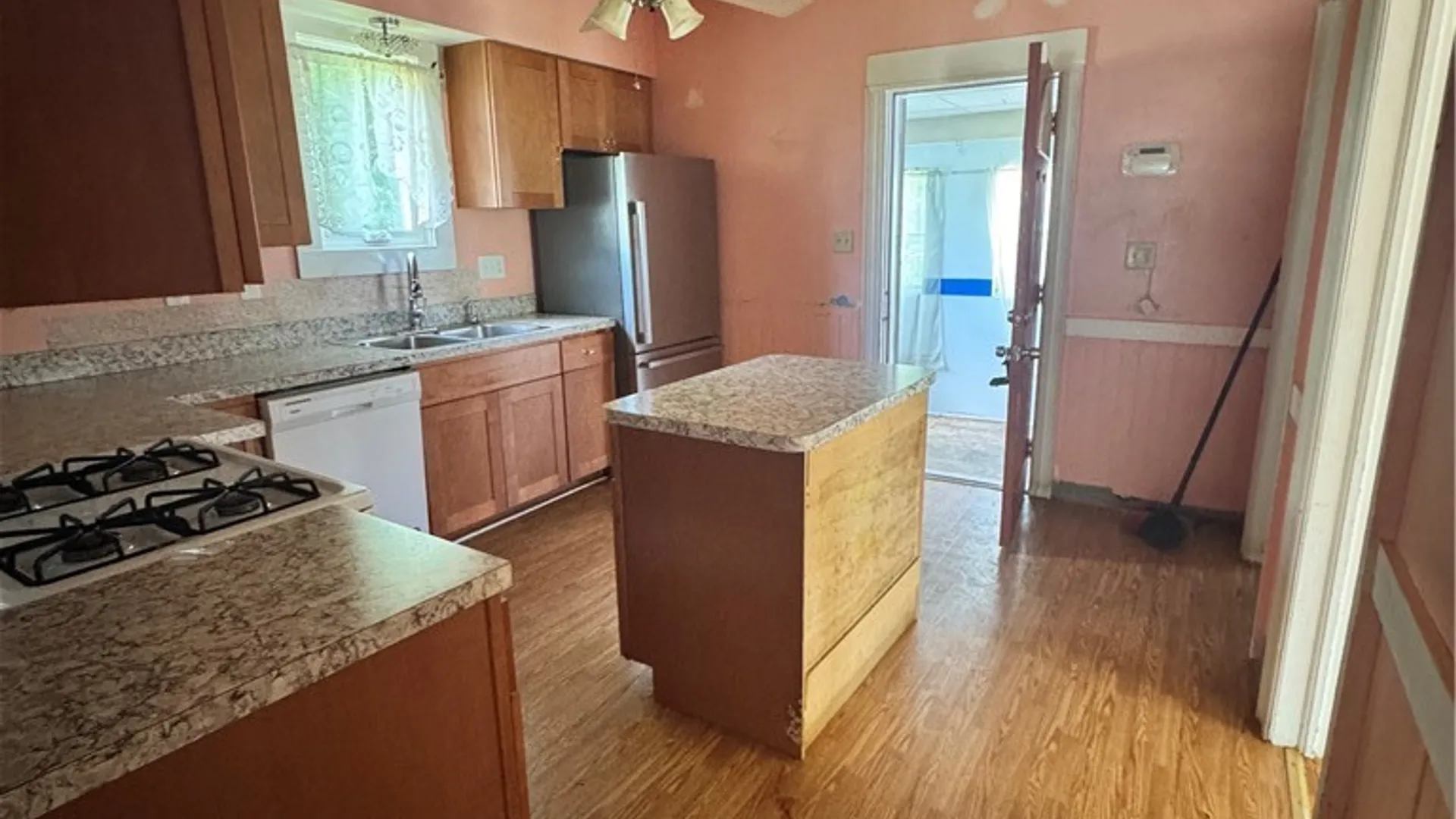 Property at 2331 Midland Avenue, Syracuse, NY 13205 8