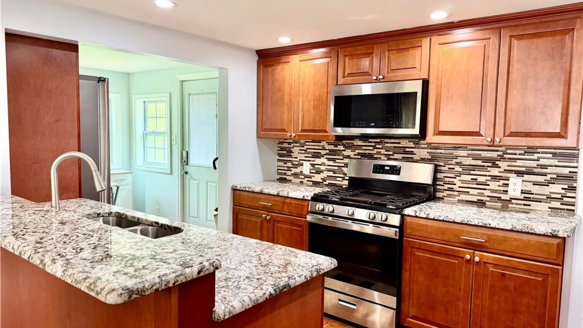 Property at 204 Melrose Place, Utica, NY 13502 20