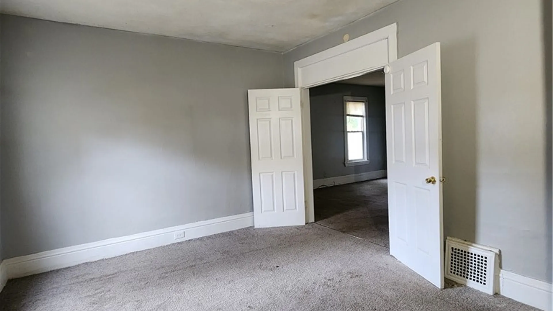 Property at 2 Hollister Street, Rochester, NY 14605 12