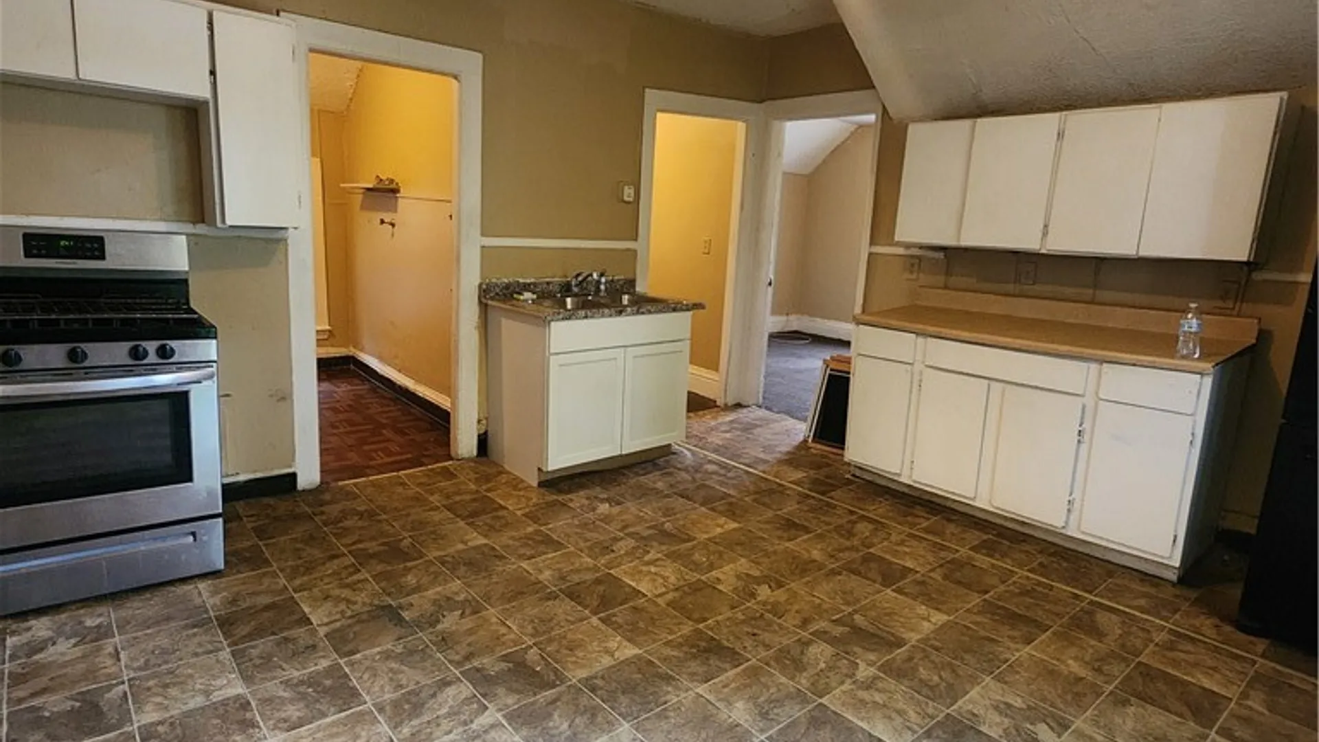 Property at 2 Hollister Street, Rochester, NY 14605 21