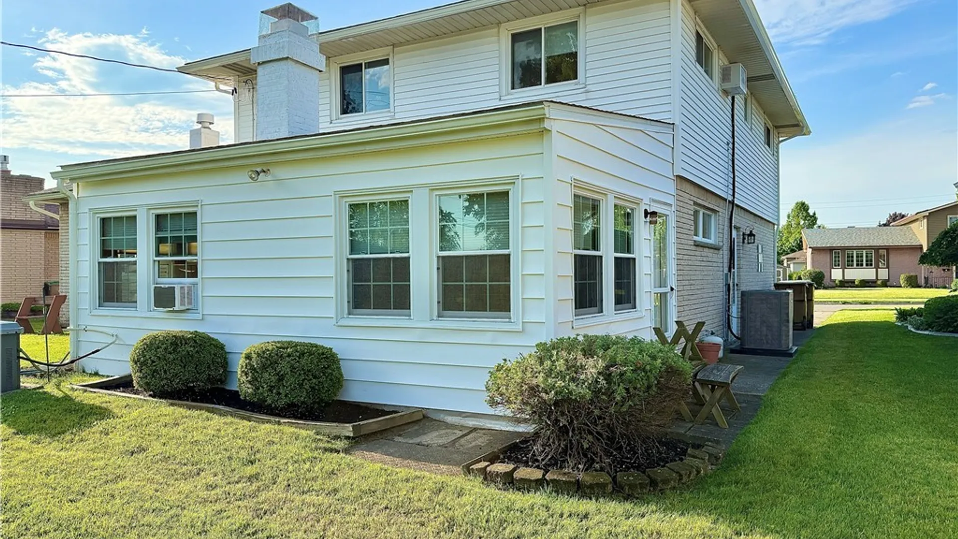 Property at 27 Mckenzie Court, Cheektowaga, NY 14227 41