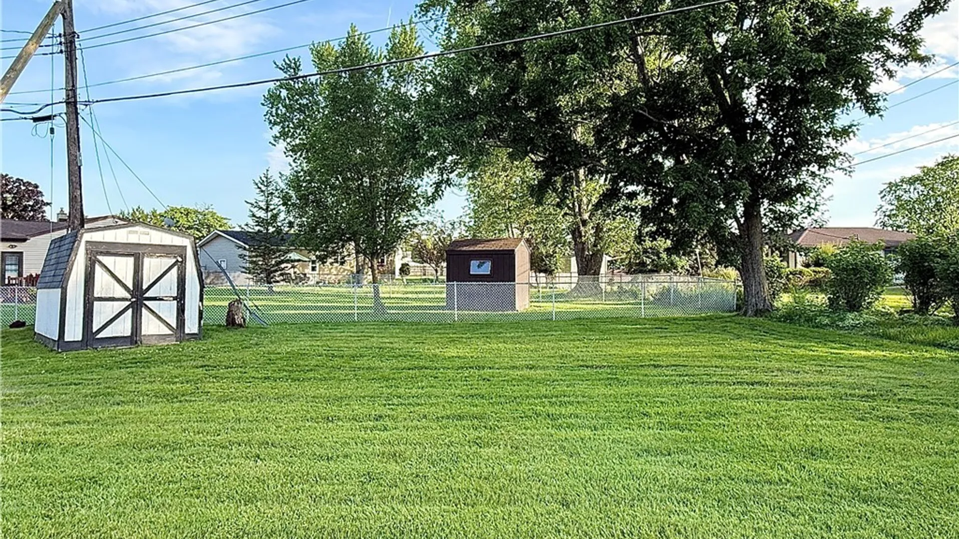 Property at 27 Mckenzie Court, Cheektowaga, NY 14227 42