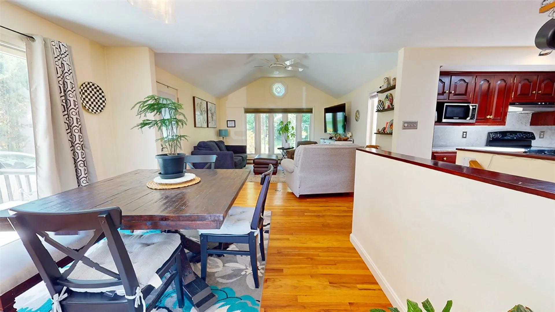 Property at 3 Lakeview Drive, Lansing, NY 14882 6
