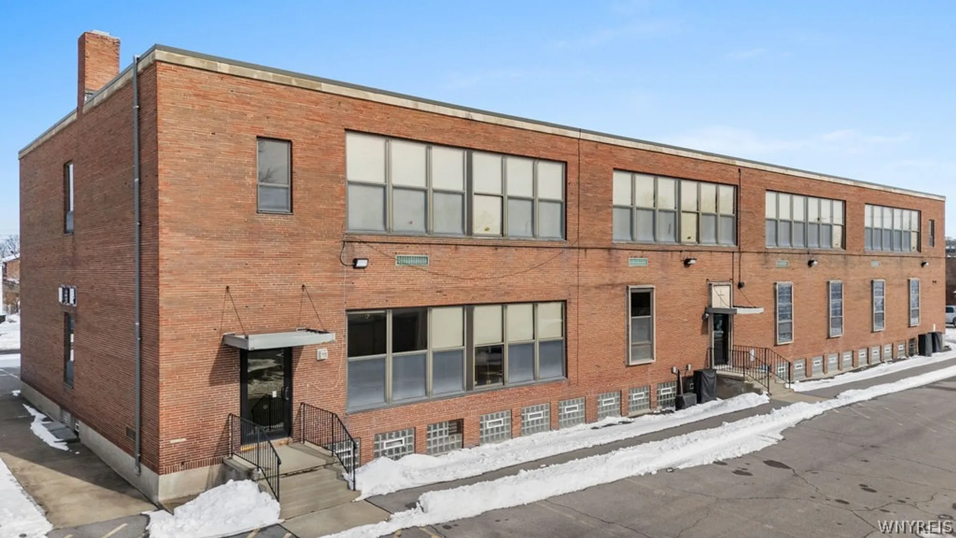 Property at 2499 Independence Avenue, Niagara Falls, NY 14301 48