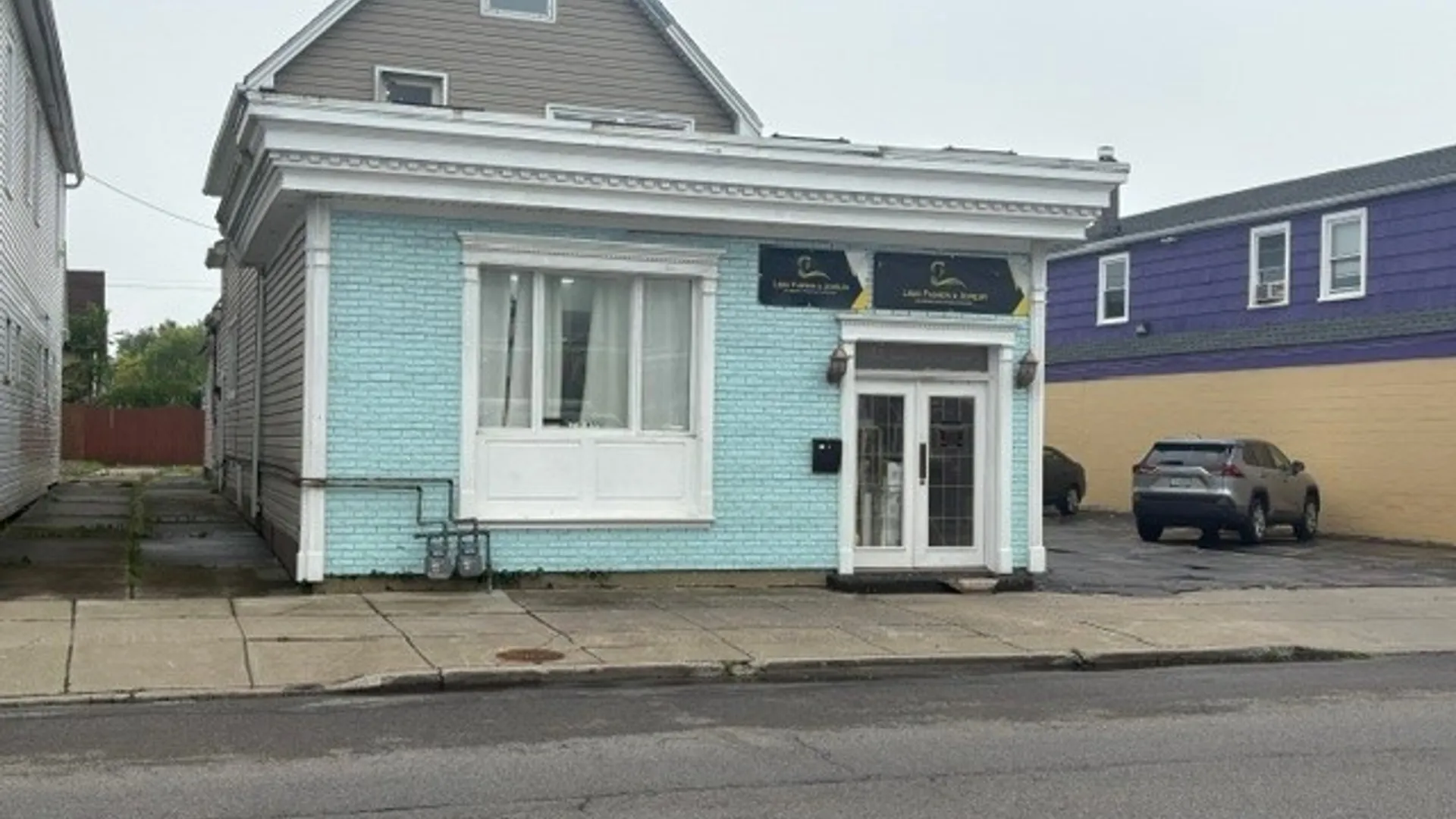 Property at 1949 Clinton St Street, Buffalo, NY 14206 3