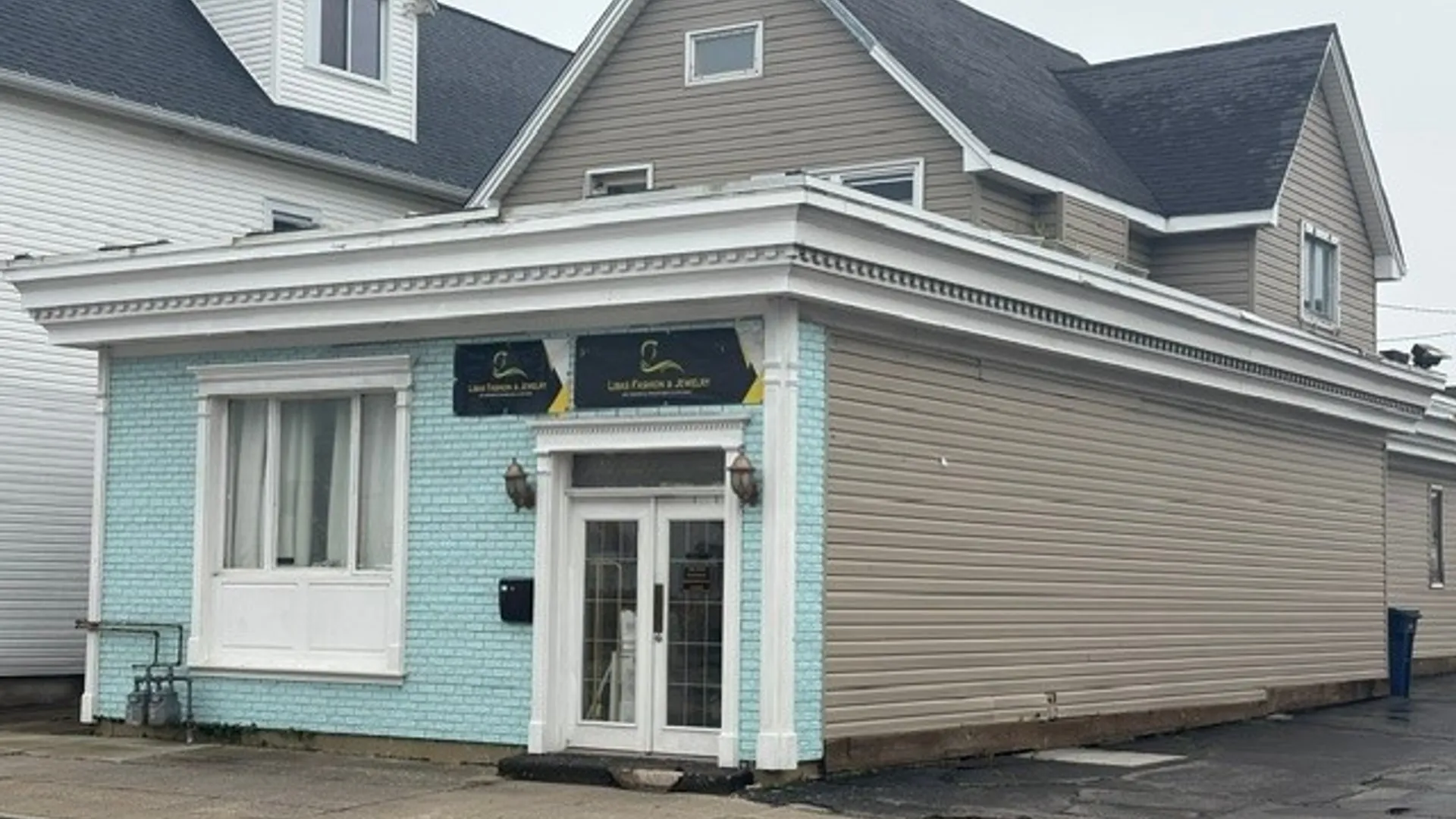 Property at 1949 Clinton St Street, Buffalo, NY 14206 7