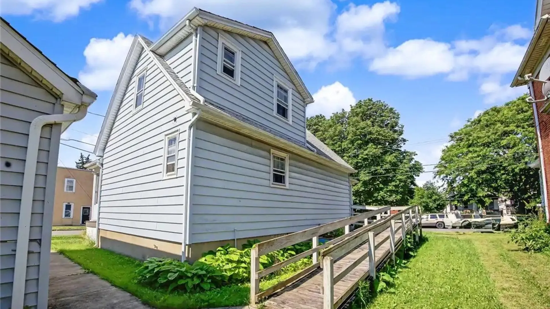 Property at 457 27th Street, Niagara Falls, NY 14303 5