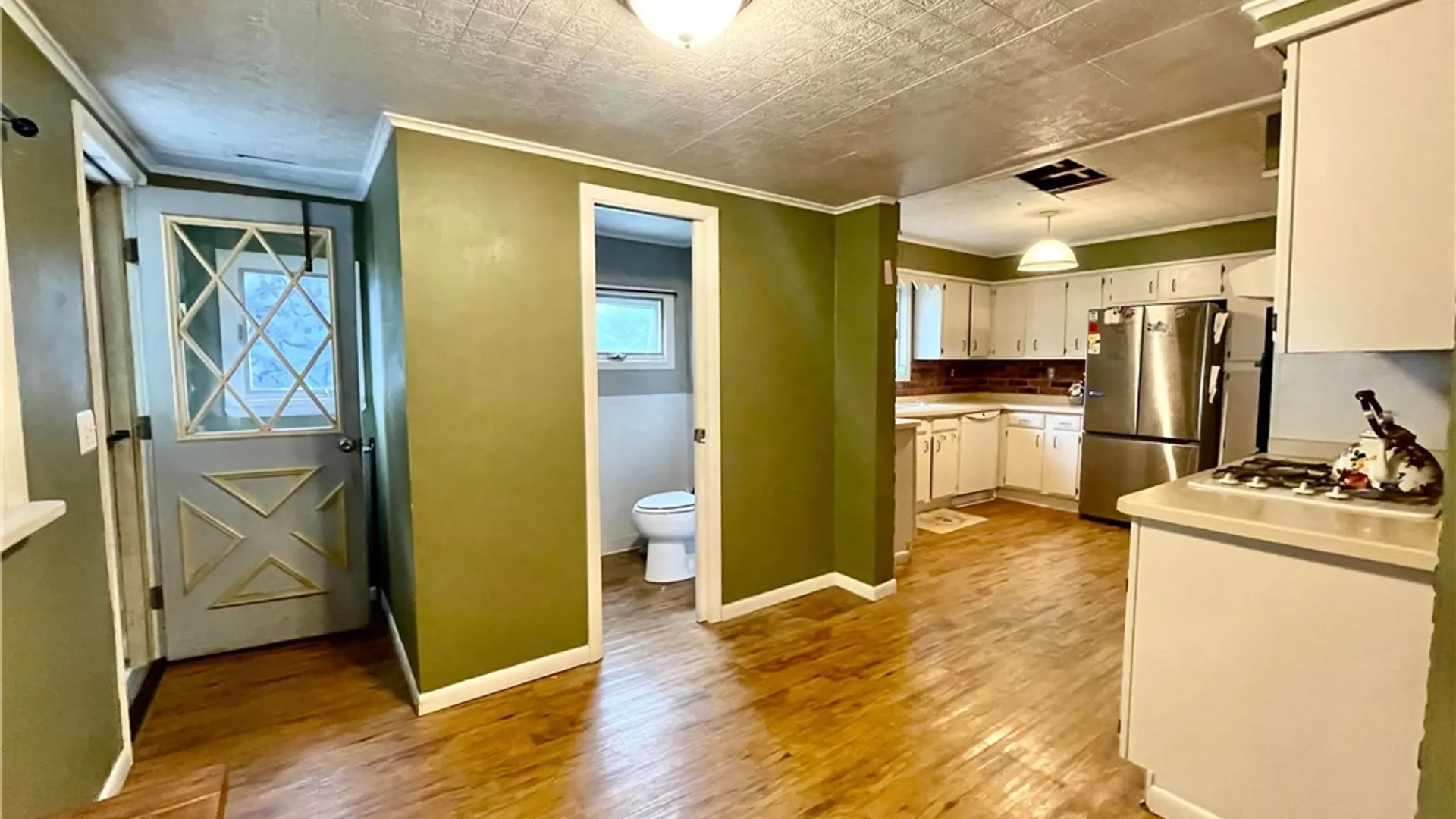 Property at 457 N Seward Avenue, Auburn, NY 13021 12