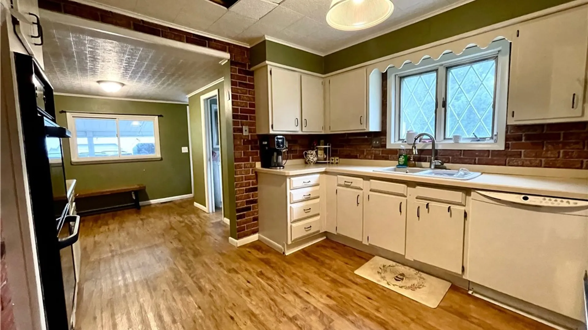 Property at 457 N Seward Avenue, Auburn, NY 13021 14