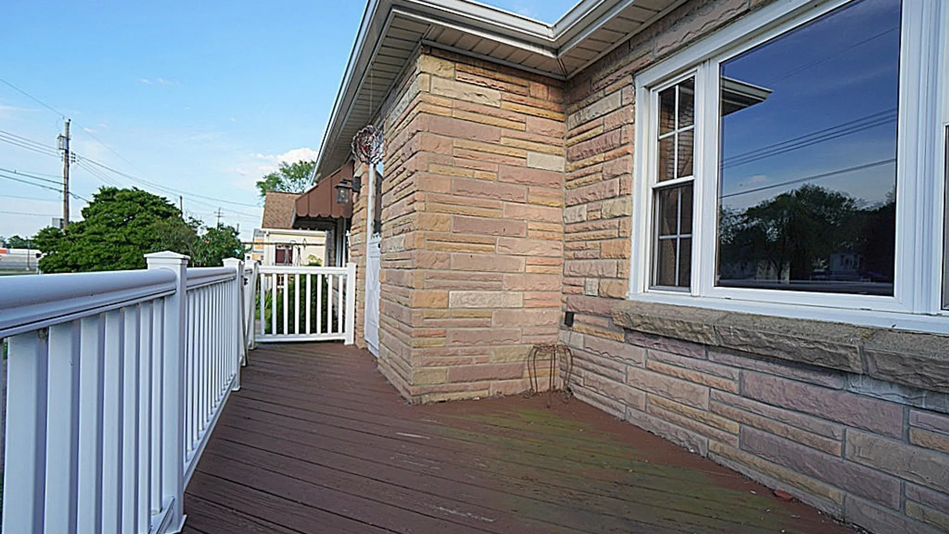 Property at 1185 Cleveland Drive, Cheektowaga, NY 14225 3