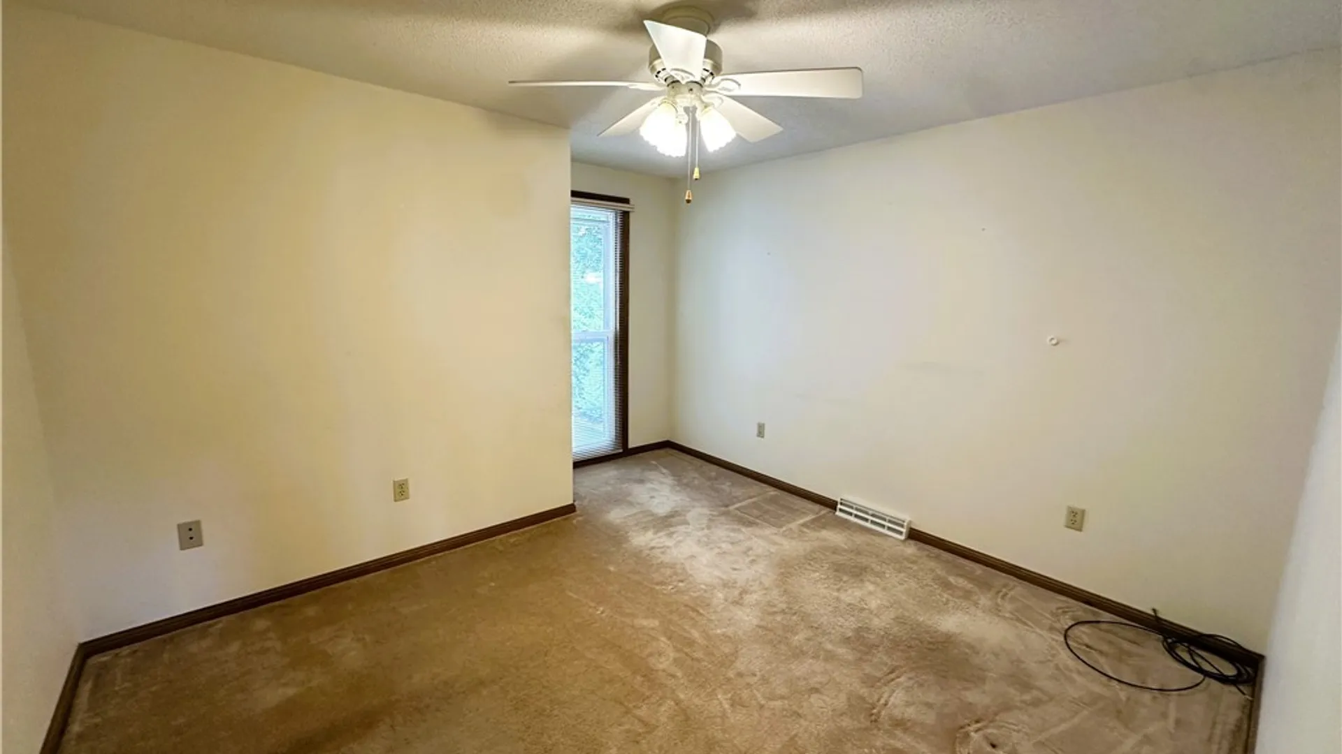 Property at 10 Westbury Court, Ellicott, NY 14701 17