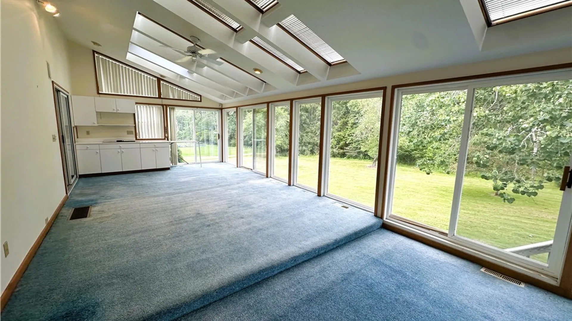 Property at 10 Westbury Court, Ellicott, NY 14701 21