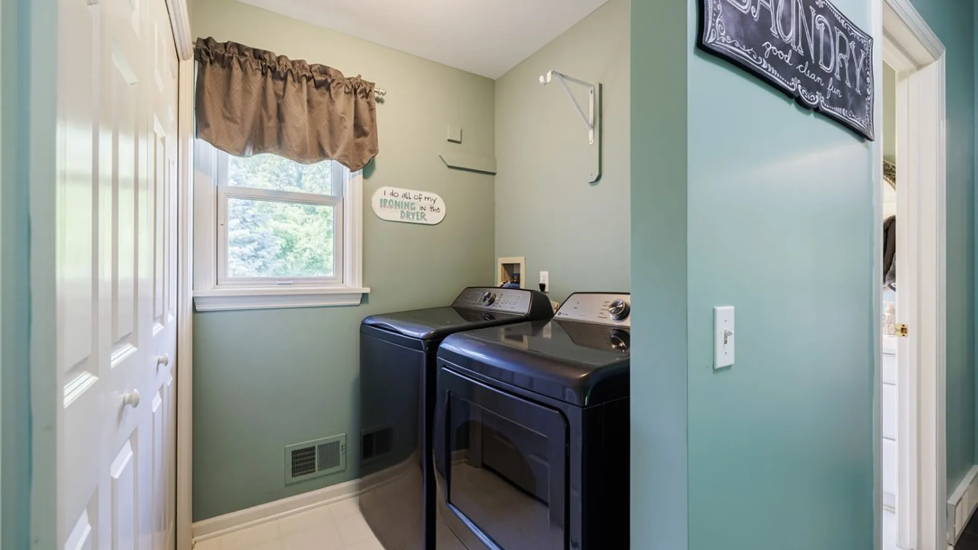 Property at 17 Trout Creek Run, Mendon, NY 14472 20