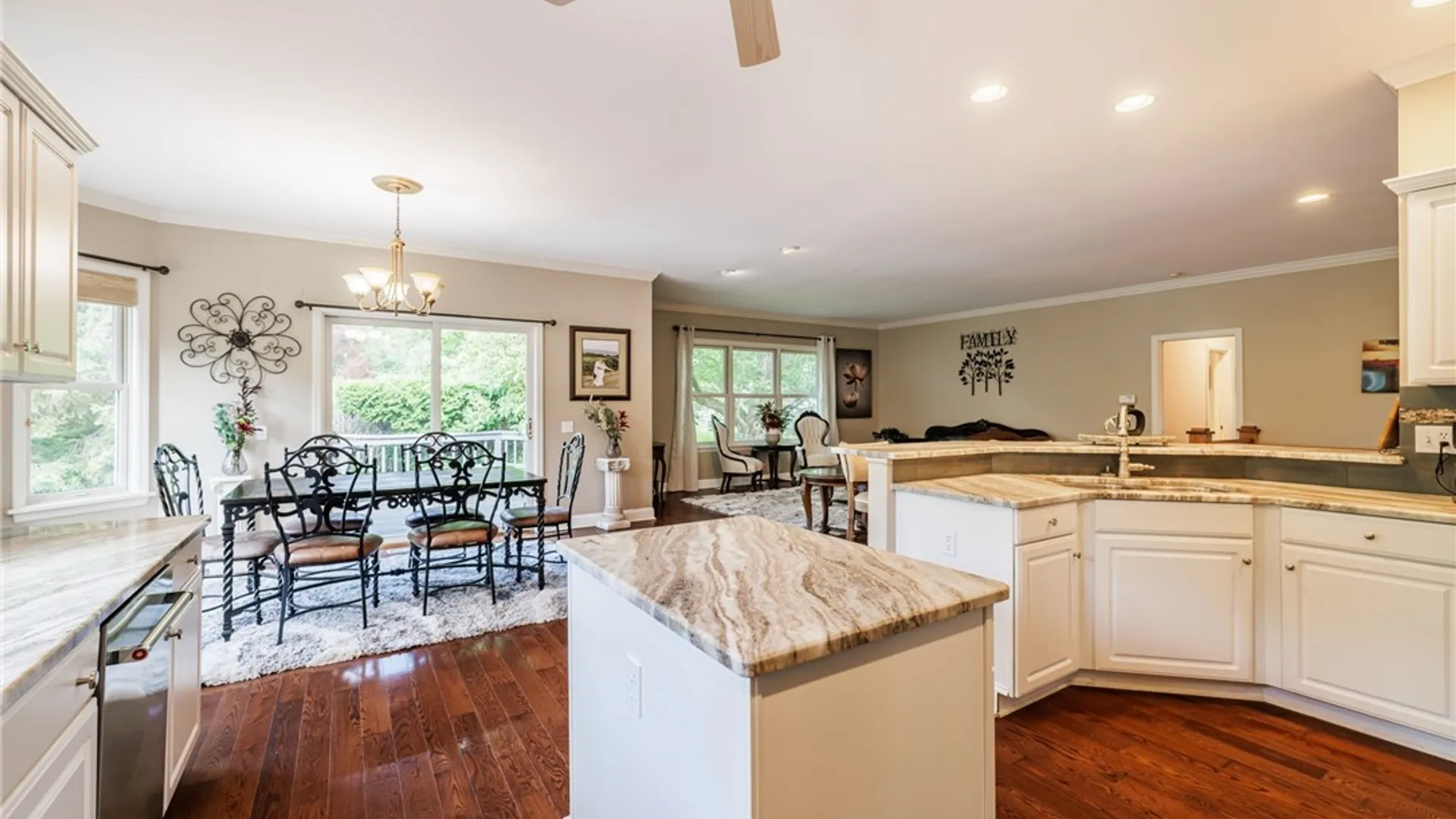Property at 17 Trout Creek Run, Mendon, NY 14472 6