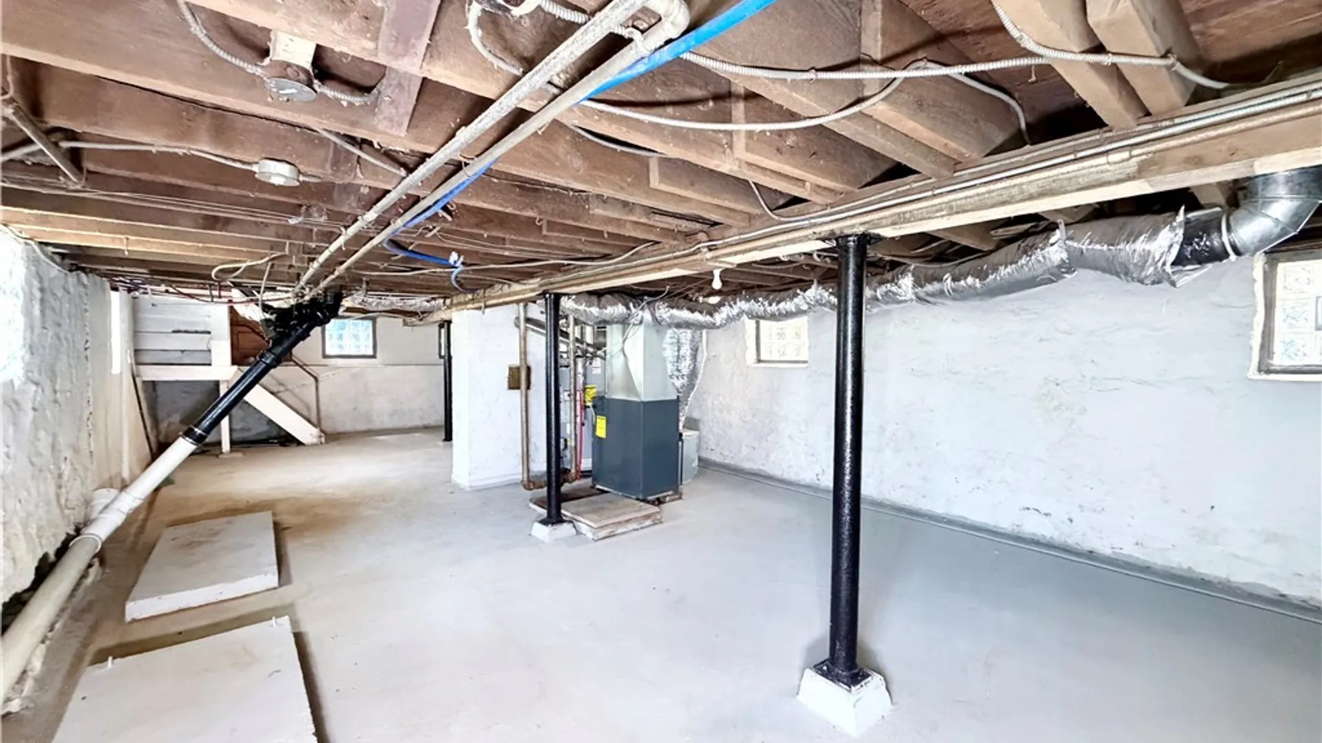 Property at 216 Schuele Avenue, Buffalo, NY 14215 37
