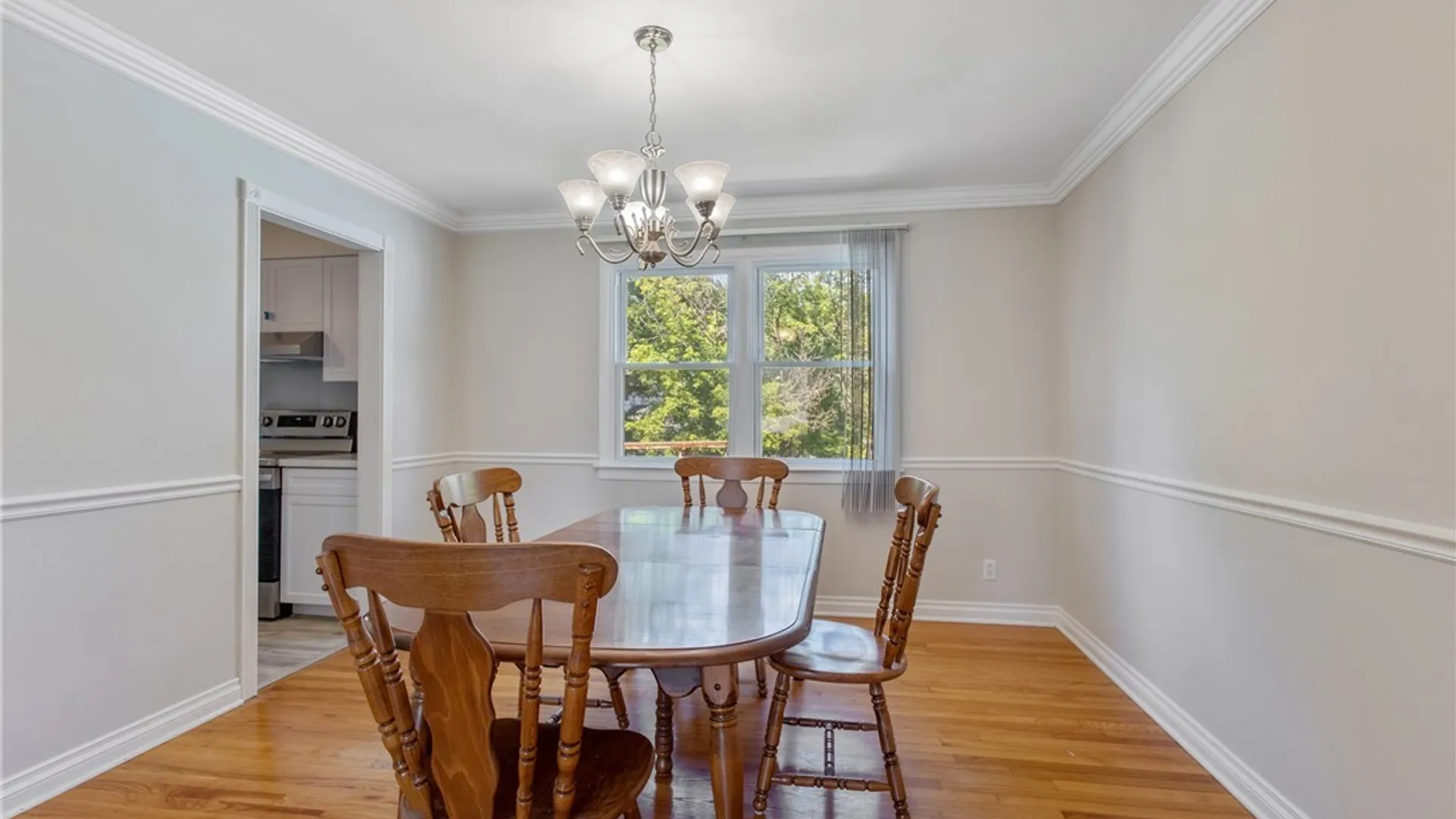 Property at 27 Mcintosh Street, Clay, NY 13090 12