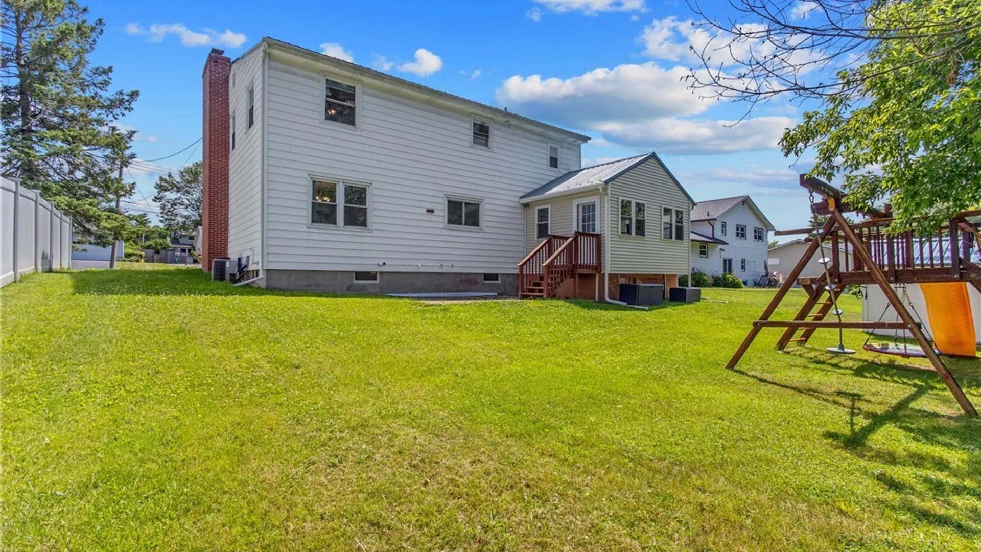 Property at 27 Mcintosh Street, Clay, NY 13090 30