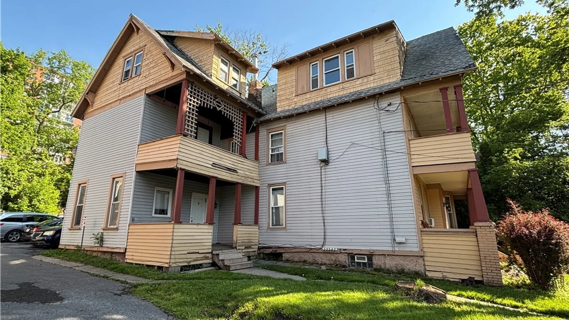 Property at 207 Green Street, Syracuse, NY 13203 2