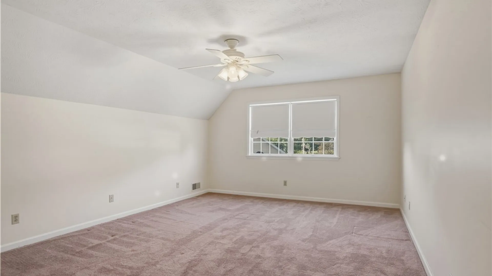 Property at 11 Turnberry Road, Horseheads, NY 14845 27