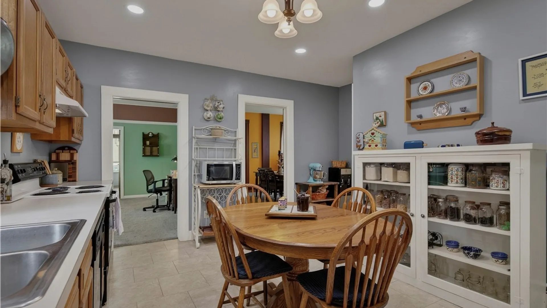 Property at 181 Sanger Avenue, Sangerfield, NY 13480 27