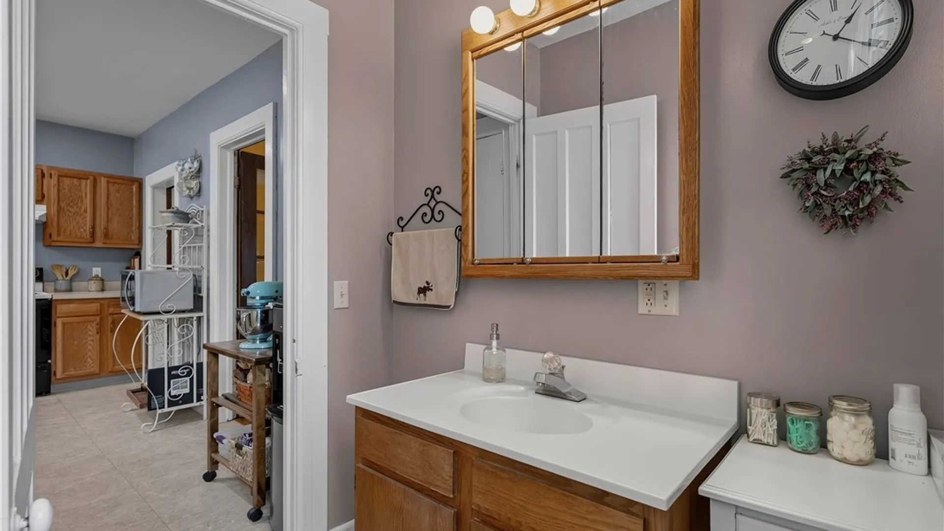 Property at 181 Sanger Avenue, Sangerfield, NY 13480 28