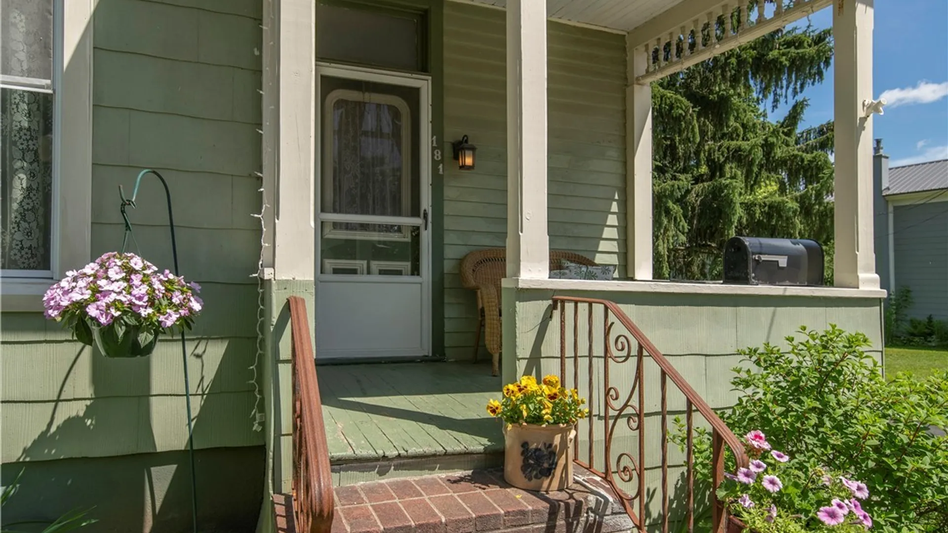 Property at 181 Sanger Avenue, Sangerfield, NY 13480 3