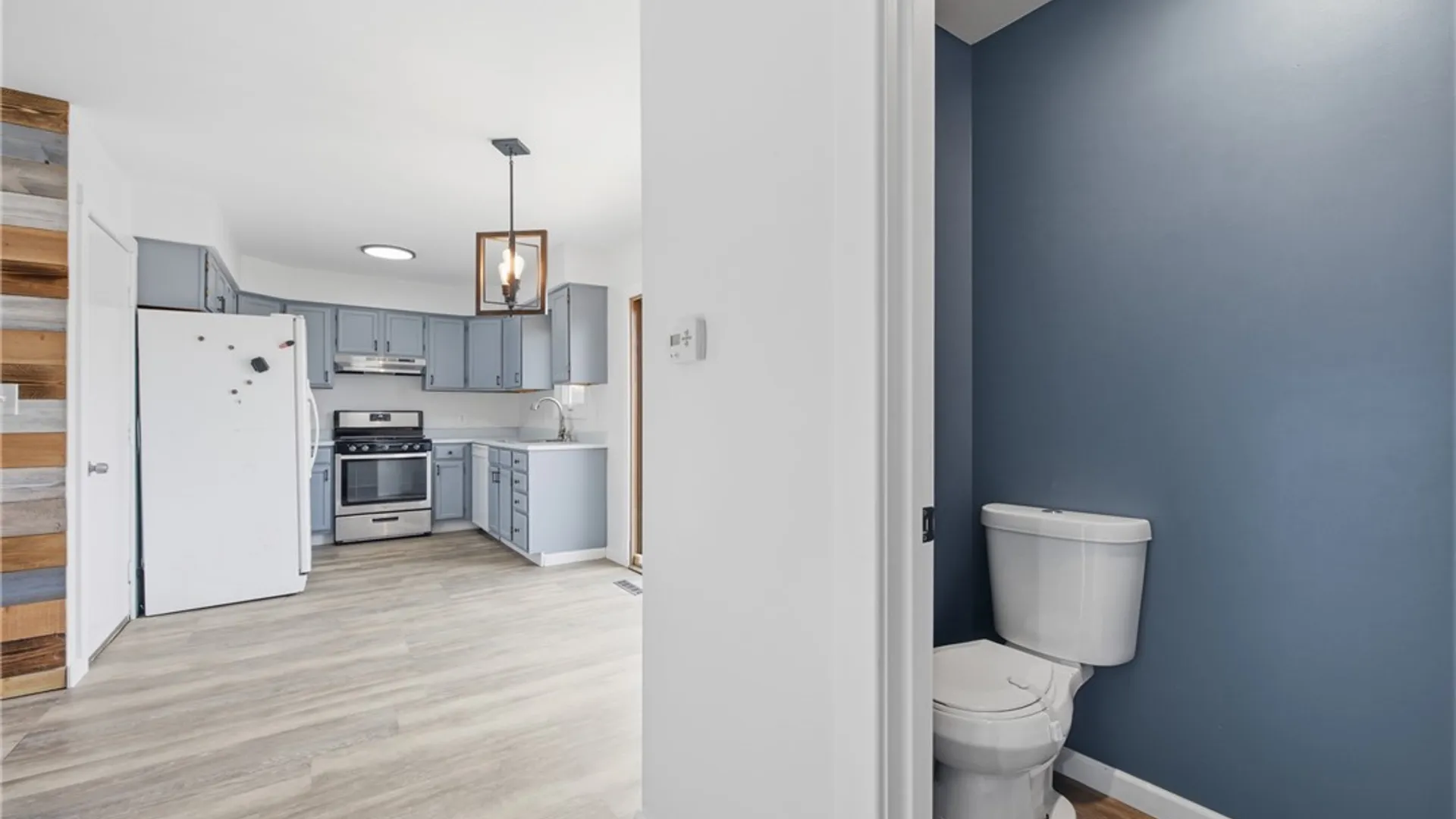 Property at 122 Rebecca Park, Buffalo, NY 14207 12