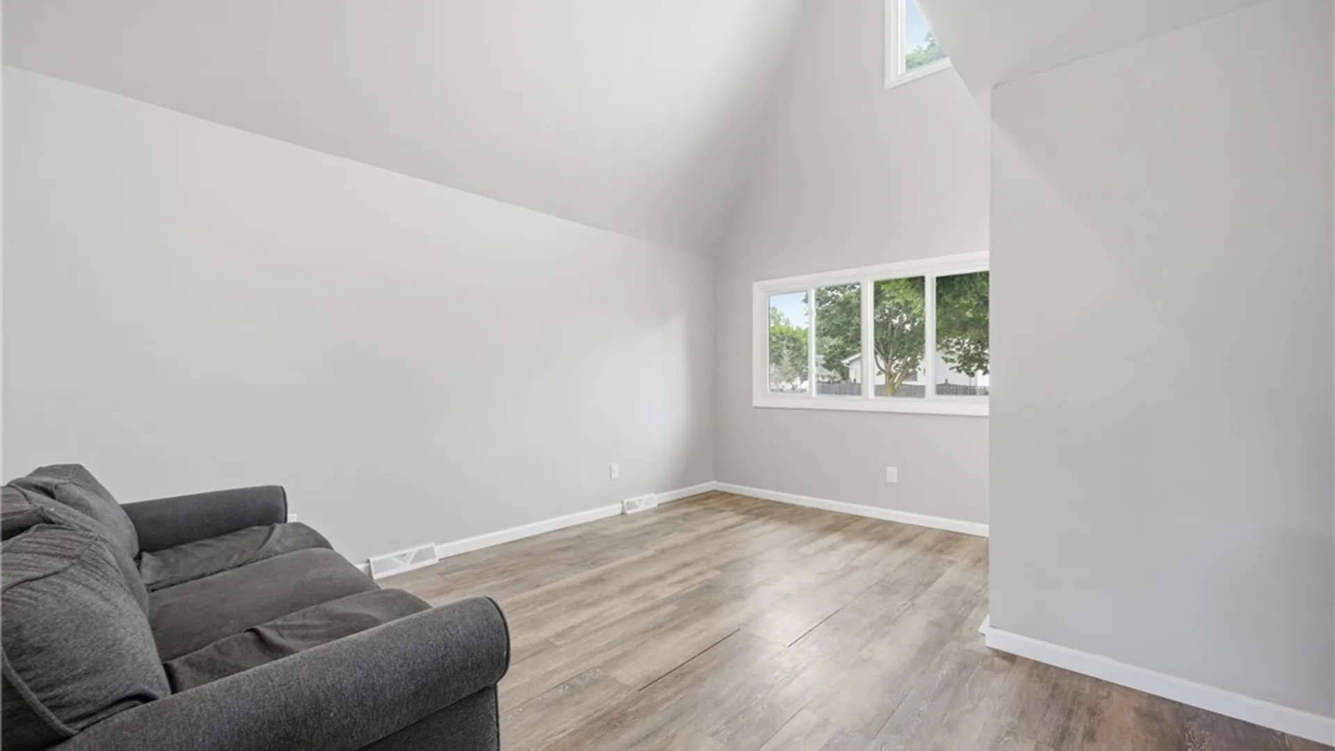 Property at 122 Rebecca Park, Buffalo, NY 14207 5