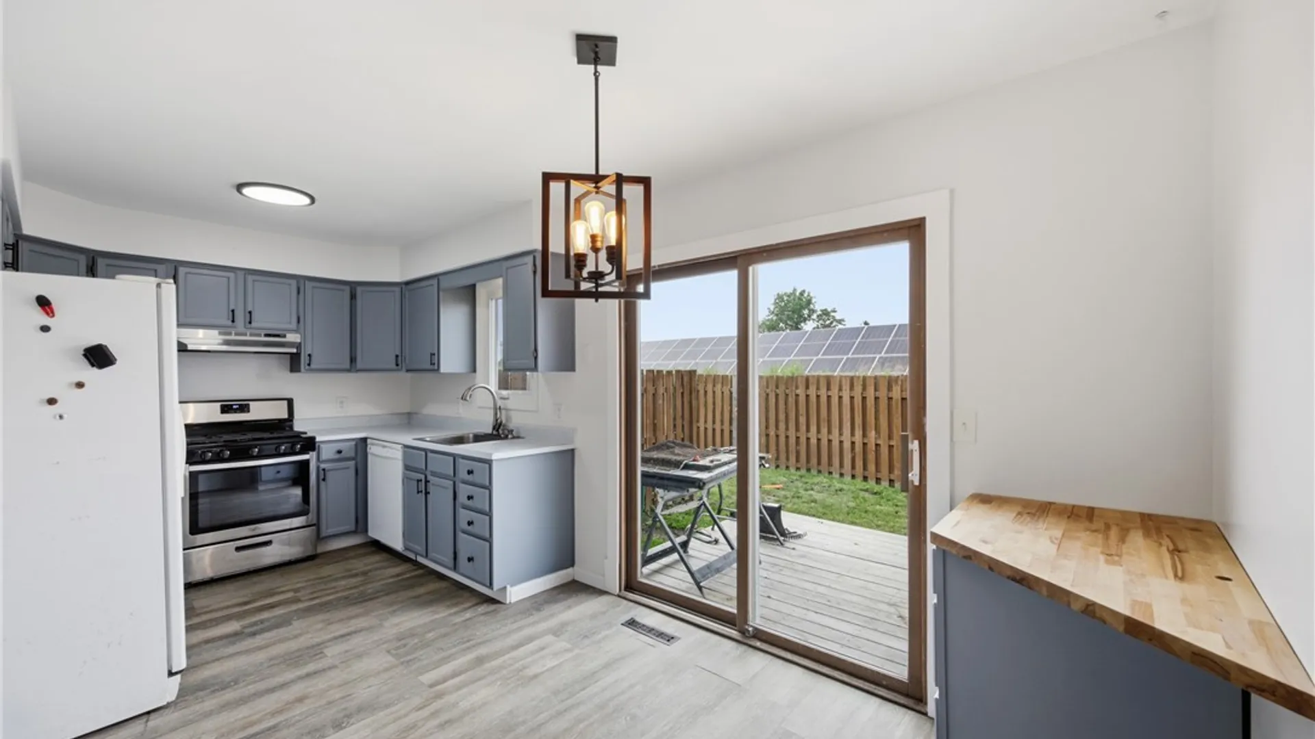 Property at 122 Rebecca Park, Buffalo, NY 14207 9