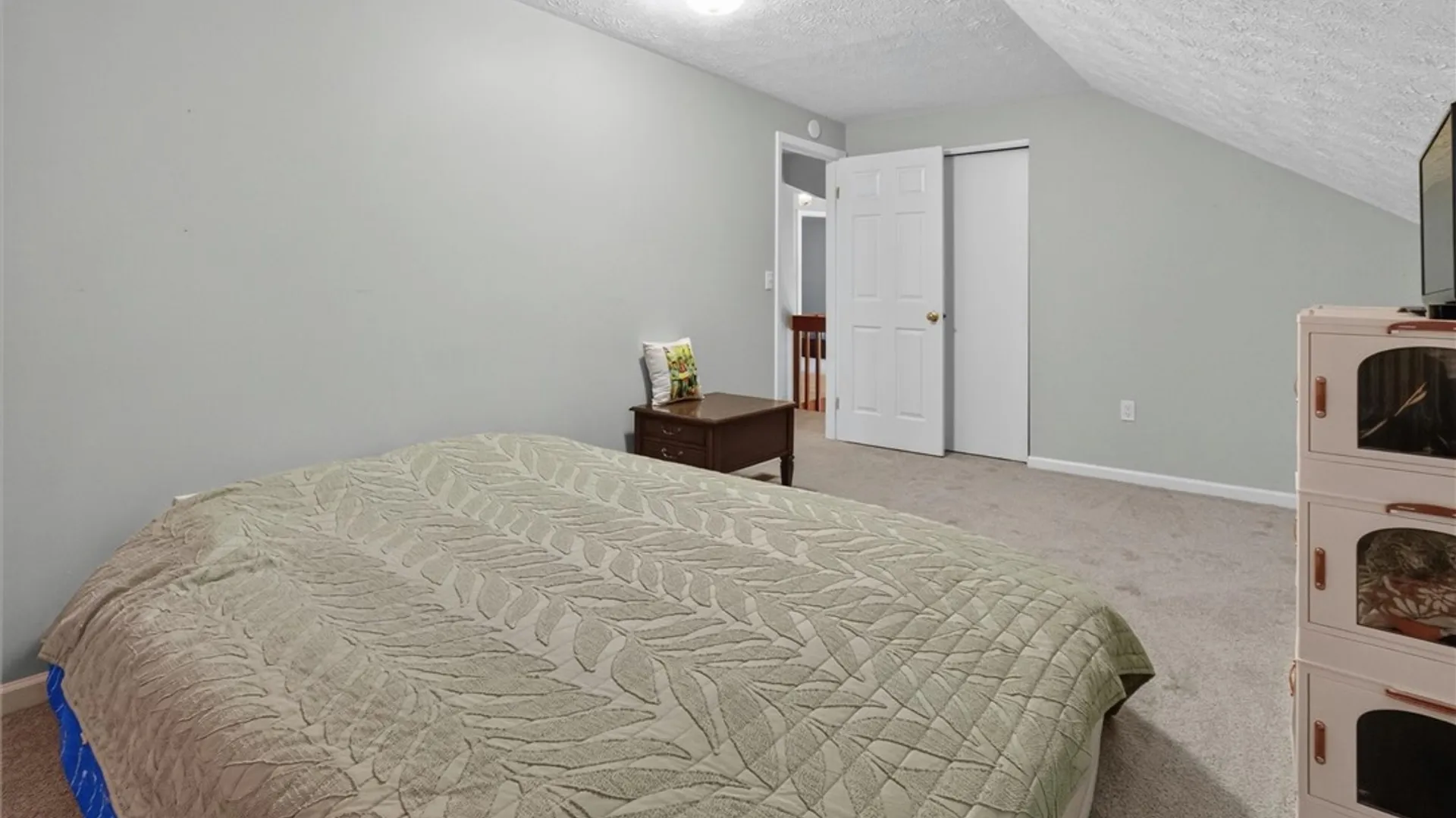 Property at 29 Jade Drive, Greece, NY 14626 34