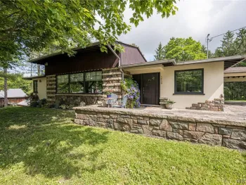 1439 Clinton, Bennington, NY 14011