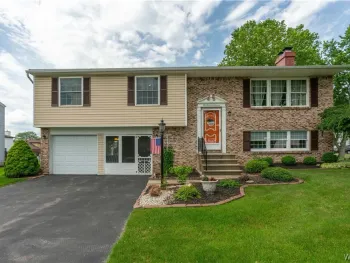 Property at 116 Roycroft Drive, West Seneca, NY 14224