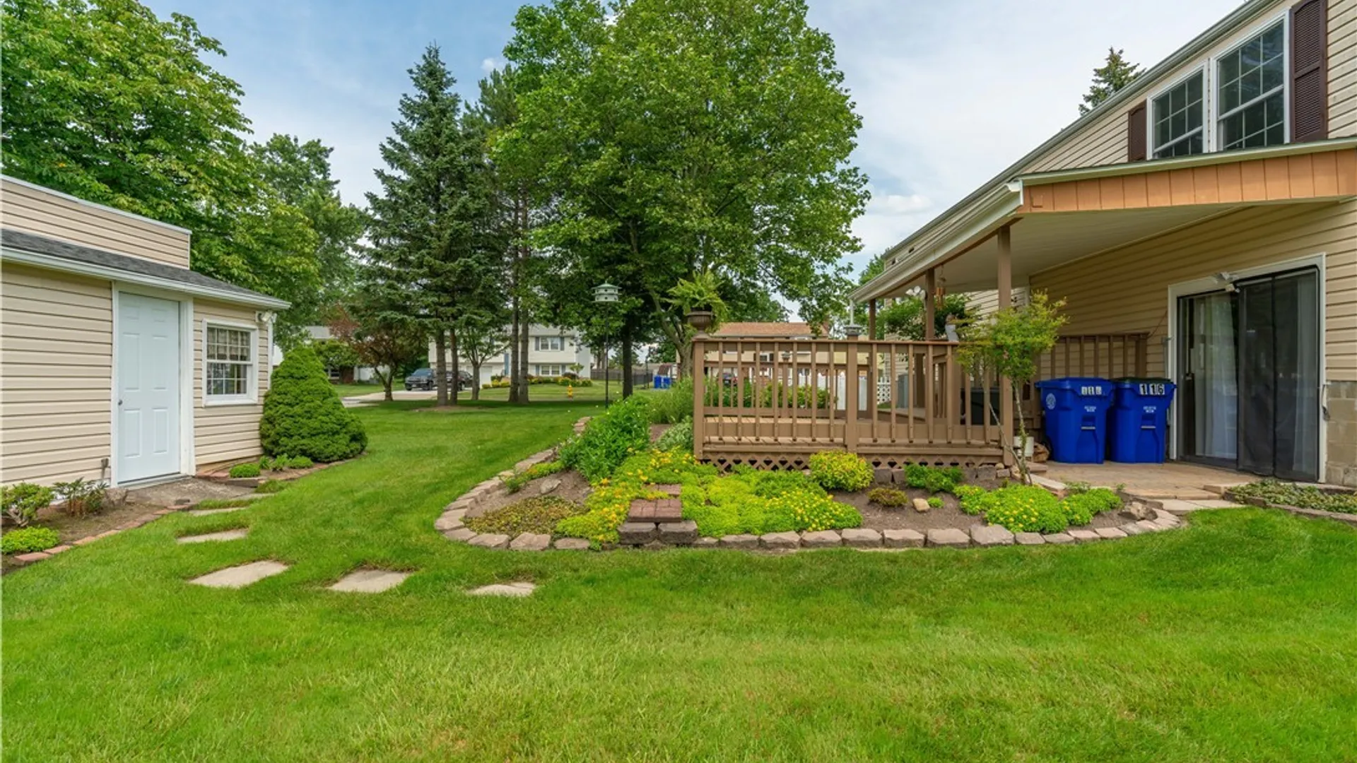 Property at 116 Roycroft Drive, West Seneca, NY 14224 35